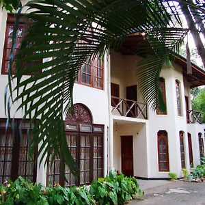 Gasthof Tree Breeze